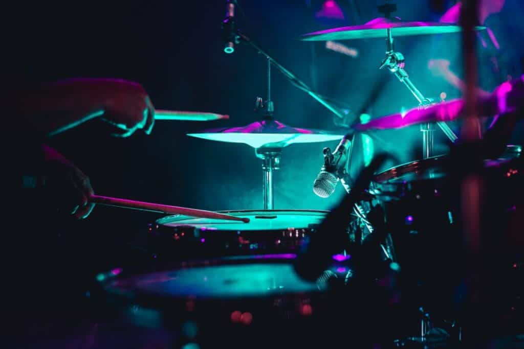 Green lights on a drum set