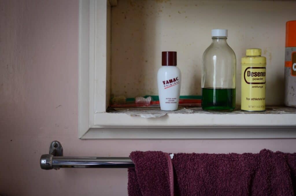 Toiletries and towel rack